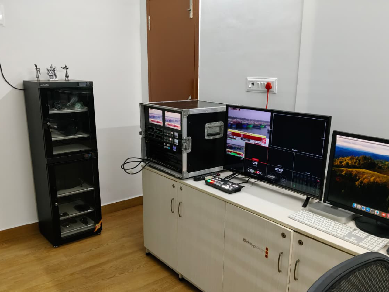 Authorized Service Centre for Blackmagic Design and EIZO Monitors in India